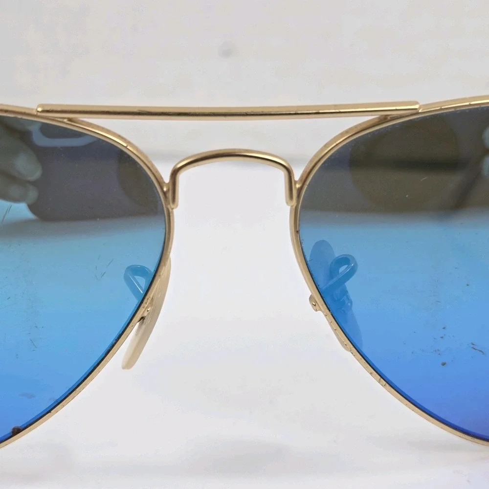 Ray-Ban Aviator RB3025 Blue Flash Polarized Lens w Gold Frame 58 mm Case & Cloth